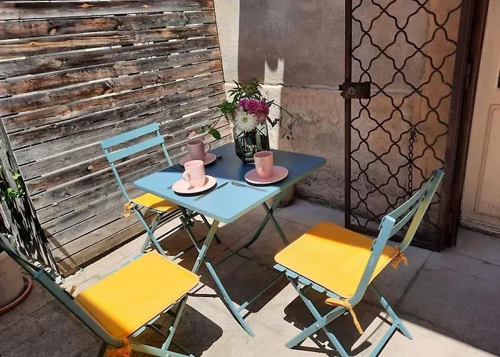 Avec Terrasse 公寓